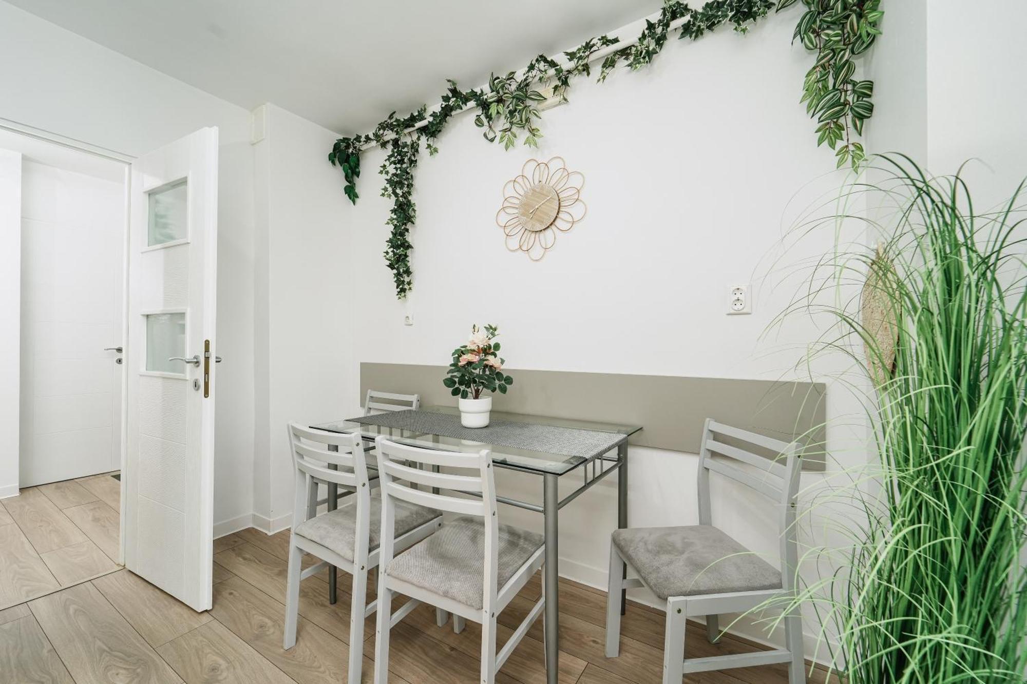 Family Stay - Calliope Apartment - By Openhouse Timisoara Esterno foto