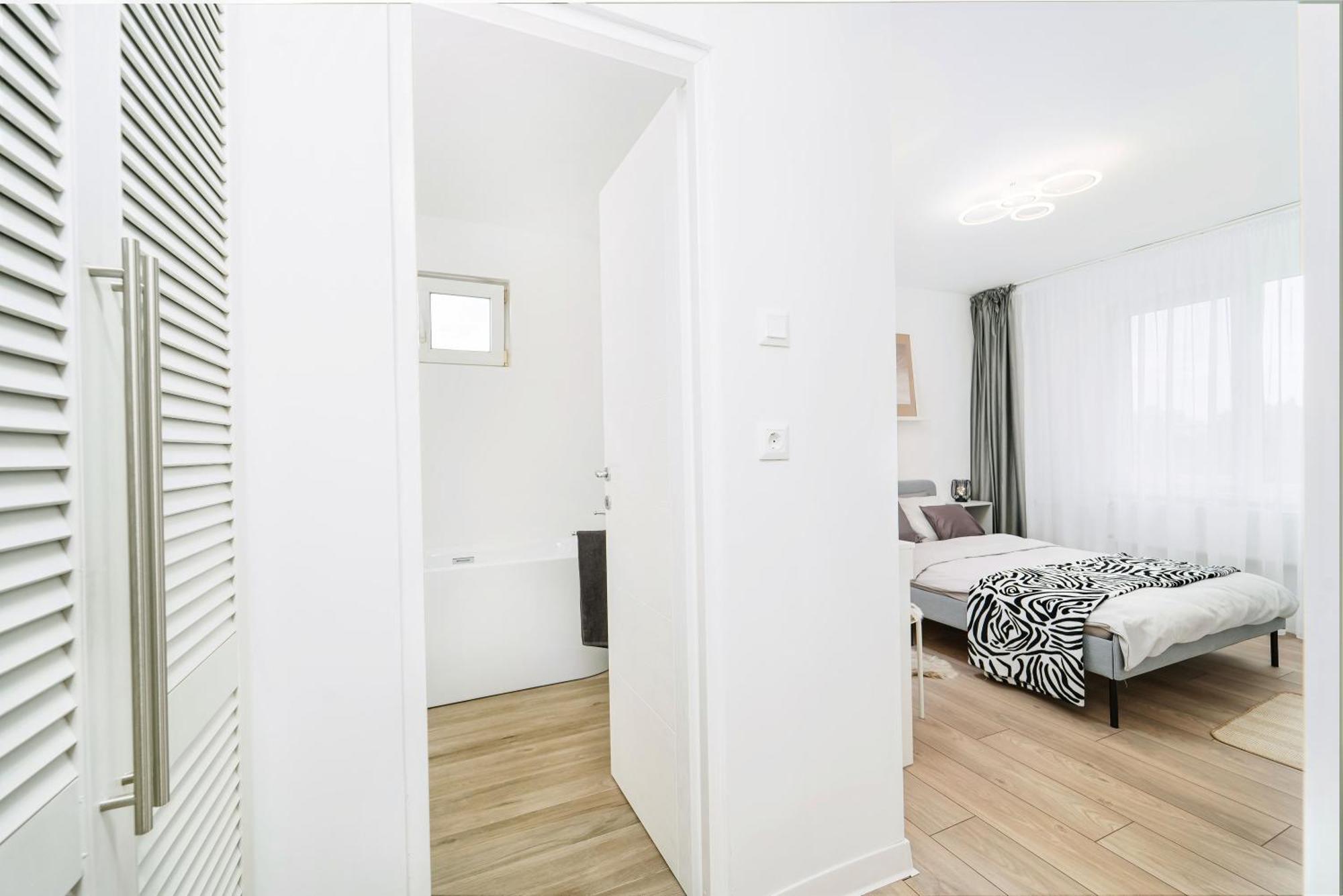 Family Stay - Calliope Apartment - By Openhouse Timisoara Esterno foto